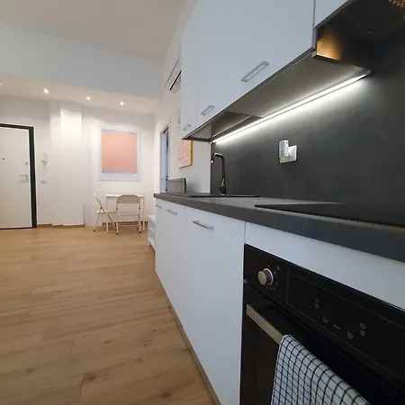 Appartement Bnbutler - Grasselli, 8 - Comfy And Newly Renovated Milan